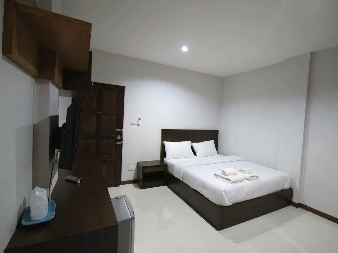 Siriwat Apartment Čiang Mai Exteriér fotografie