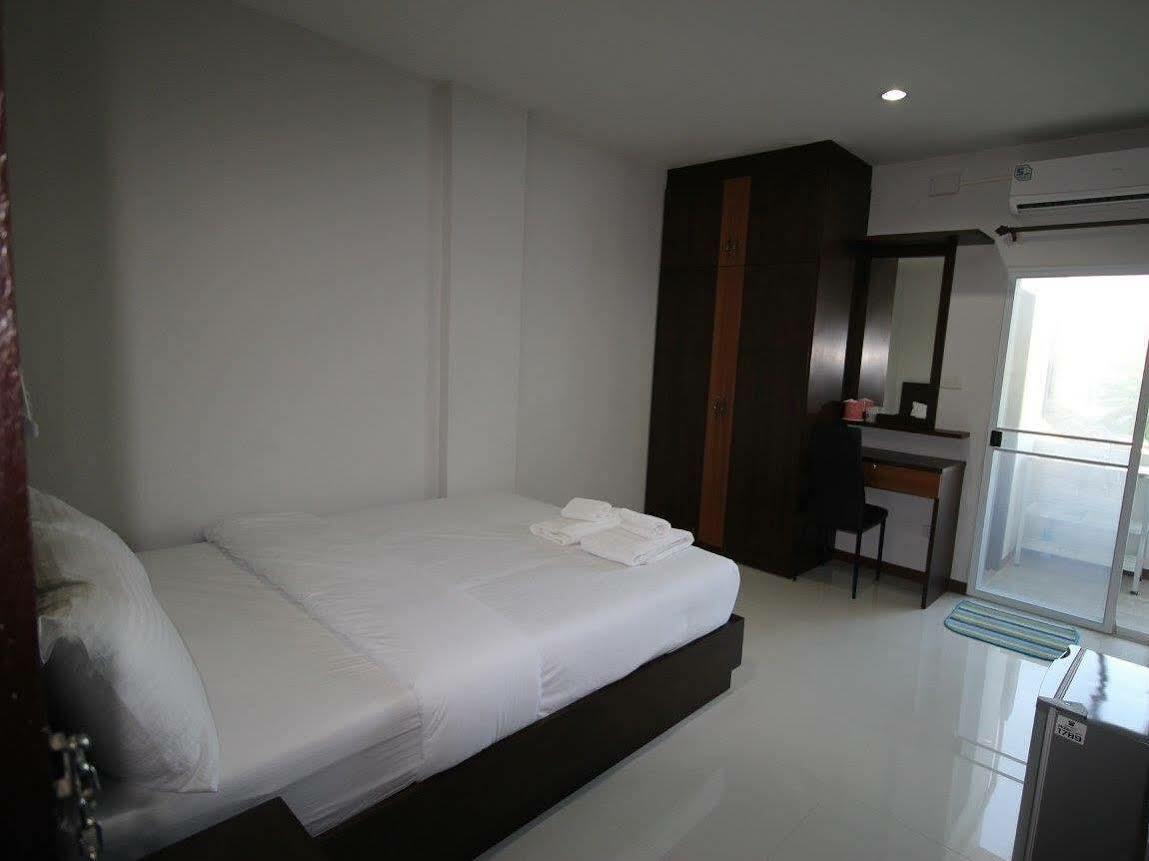 Siriwat Apartment Čiang Mai Exteriér fotografie
